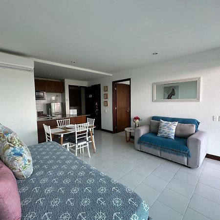 Espectacular Apto En Cartagena Con Salida Directa A La Playa Apartment Bagian luar foto